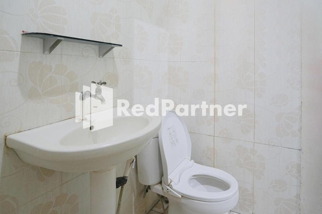 Pondok Hijau Syariah Mitra Reddoorz At Citraland Surabaya Esterno foto