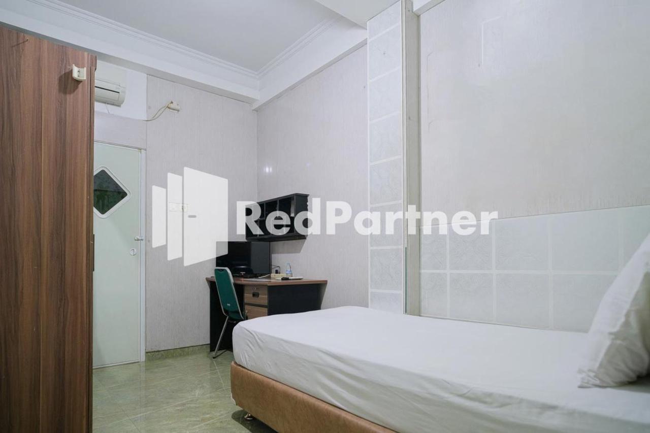 Pondok Hijau Syariah Mitra Reddoorz At Citraland Surabaya Esterno foto