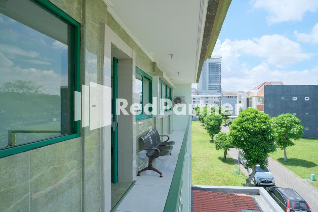 Pondok Hijau Syariah Mitra Reddoorz At Citraland Surabaya Esterno foto