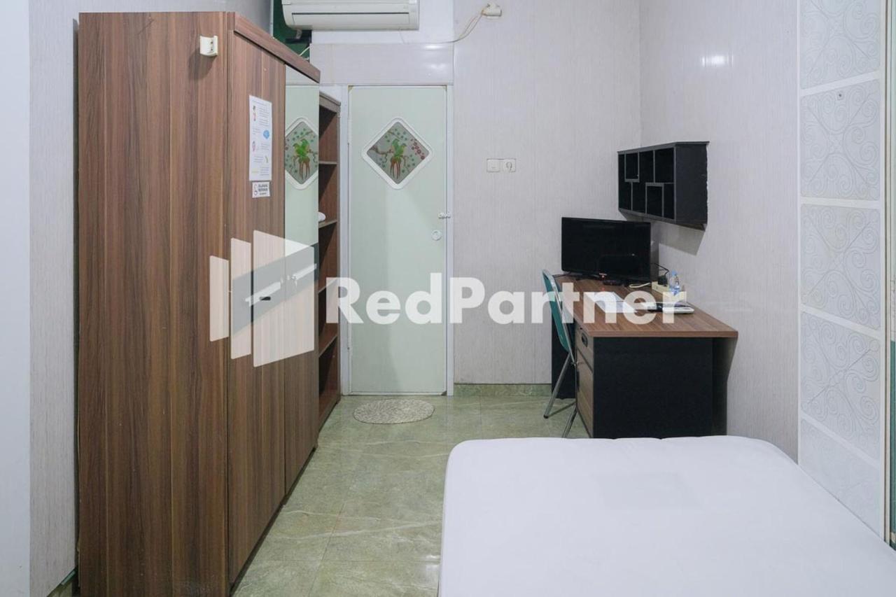 Pondok Hijau Syariah Mitra Reddoorz At Citraland Surabaya Esterno foto